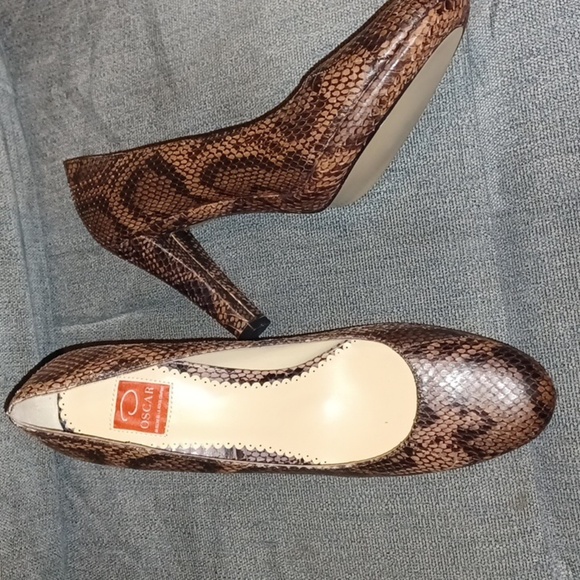 Oscar de la Renta snakeskin heels, sz 8, like new, never worn - Picture 1 of 7